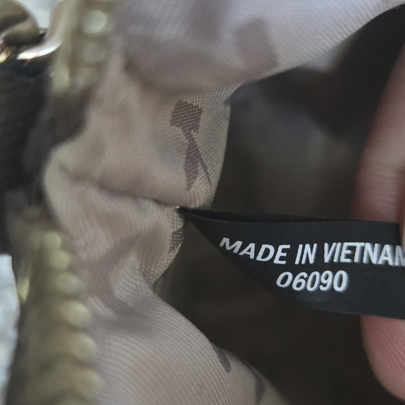 Dkny Brown Crossbody Bag with Elegant Design - Picture 10 of 12